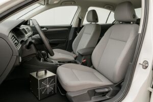 Otsonointi autossa – kuinka poistaa tupakanhaju ja homeen haju?